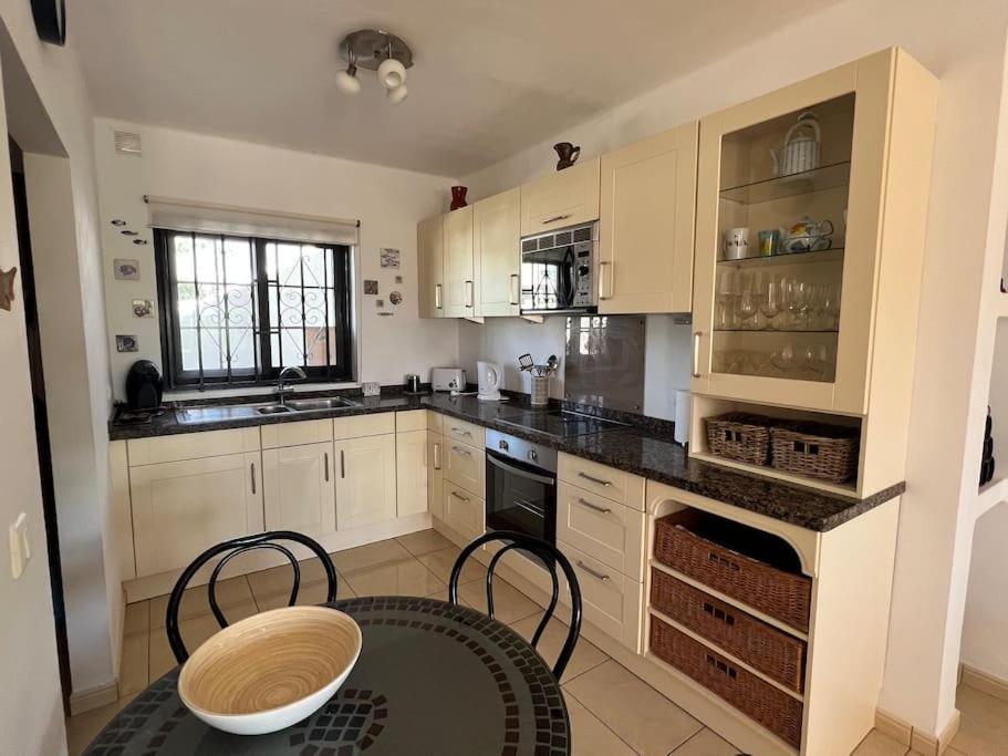 Casa Mo, 2 Bedroom Apartment Close To The Beach プエルト・デル・カルメン エクステリア 写真